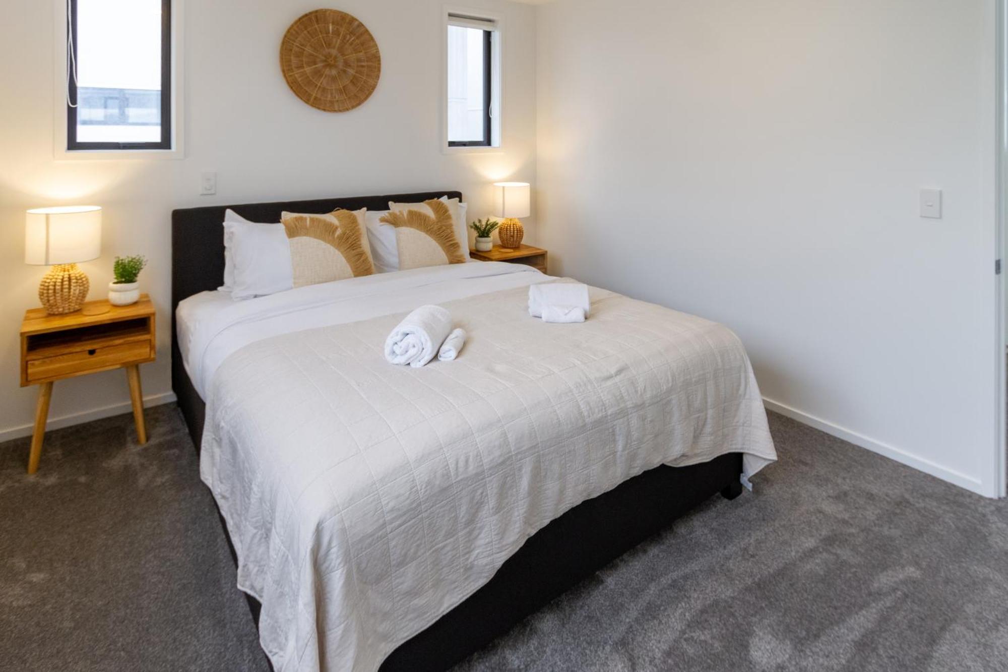 New Brighton Beach Explore - King Bed And Sofa Bed ไครสต์เชิร์ช ภายนอก รูปภาพ